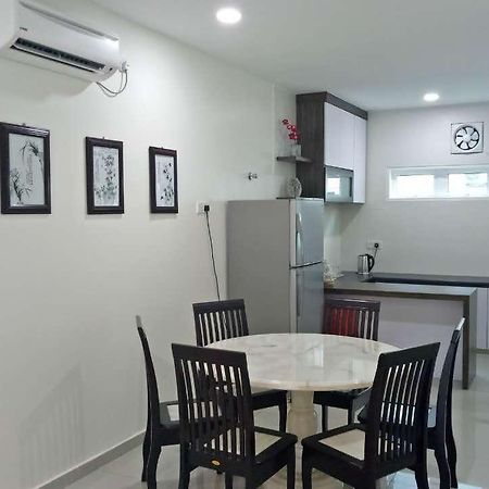 Pangkor Holiday Home Pekan Pangkor Esterno foto